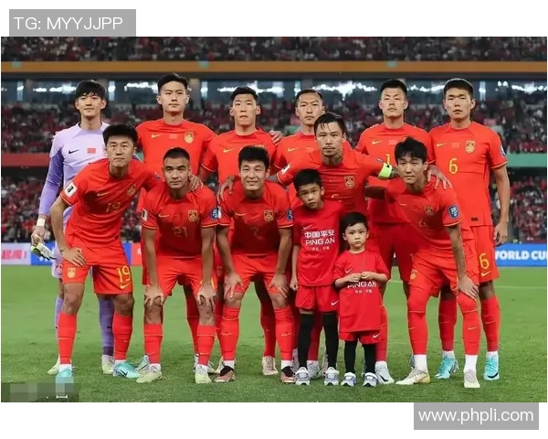 重庆足球队以53分领跑世界杯积分榜展现强劲实力与团队合作精神